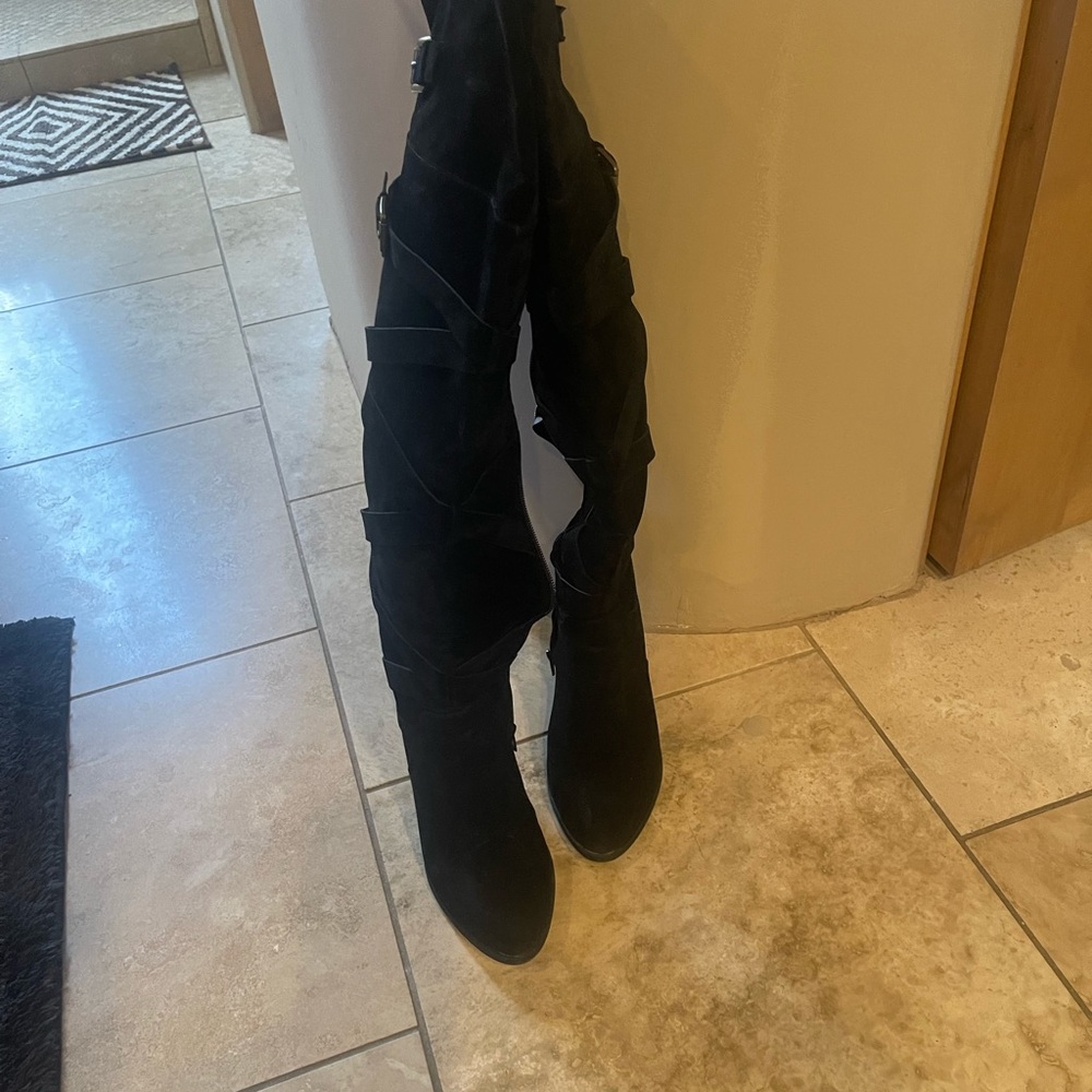 New over knees black boots.Very cute